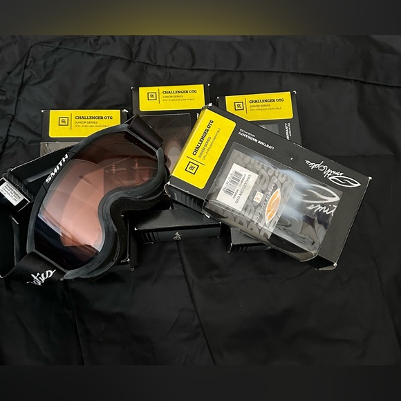 Smith Goggles - Picture 3 of 4